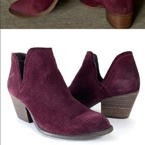Steve Madden Adelphie boots